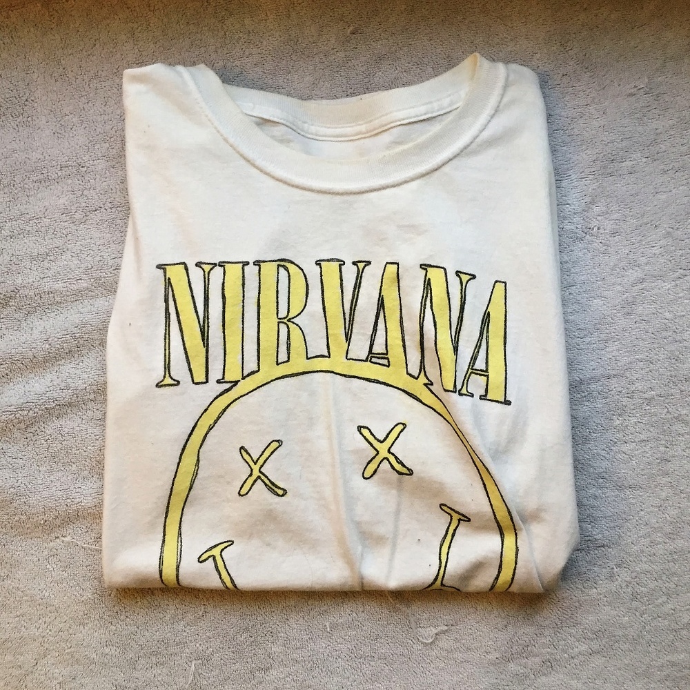 White/Yellow Nirvana | RARE VINTAGE GRAPHIC TSHIRT